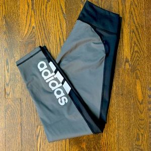 ADIDAS WOMEN’s LOGO CIRCUIT LEGGINGS 7/8 + Medium + Black Gray + NWOT